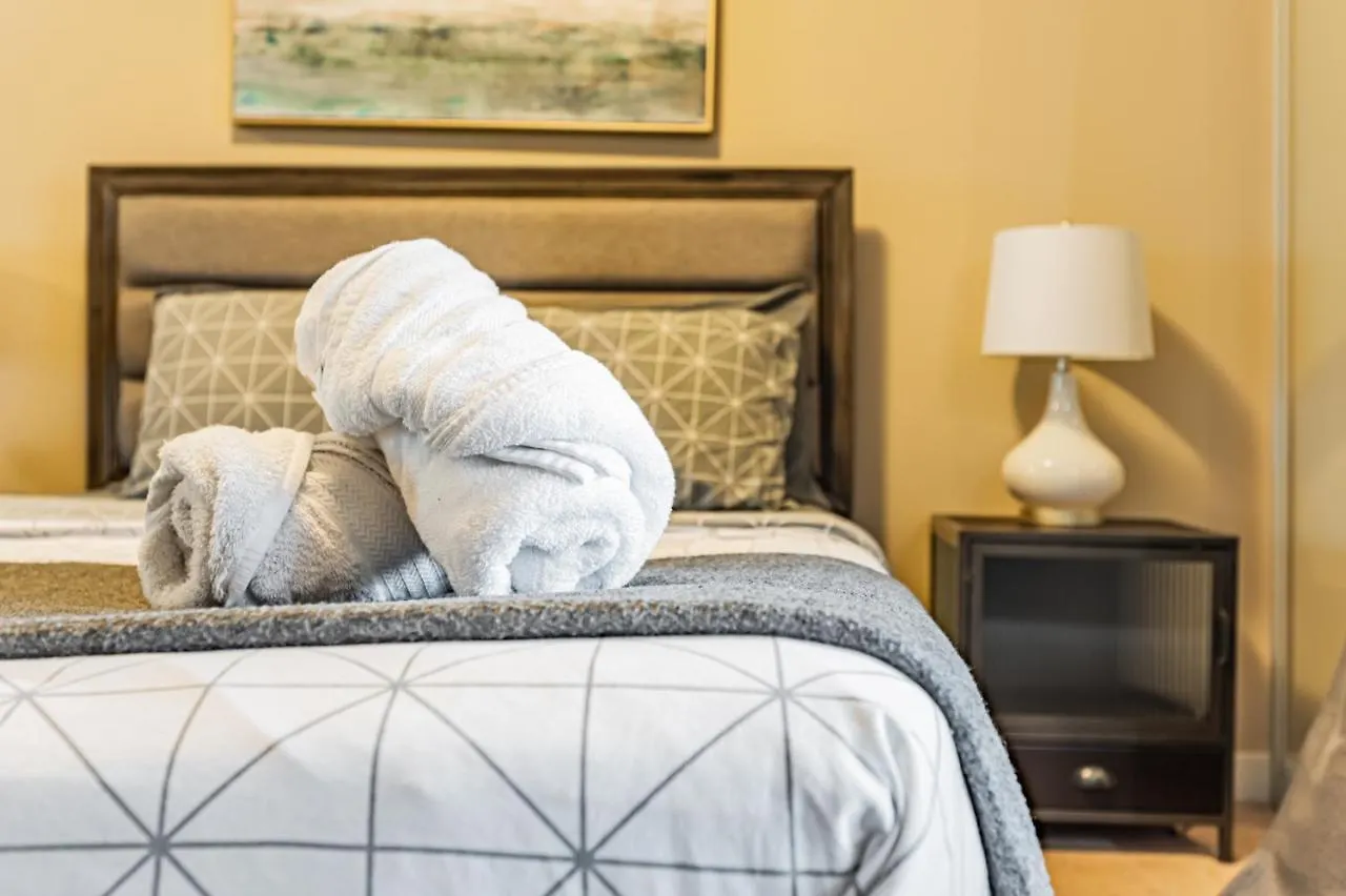 **** ホテル York Suites トロント カナダ