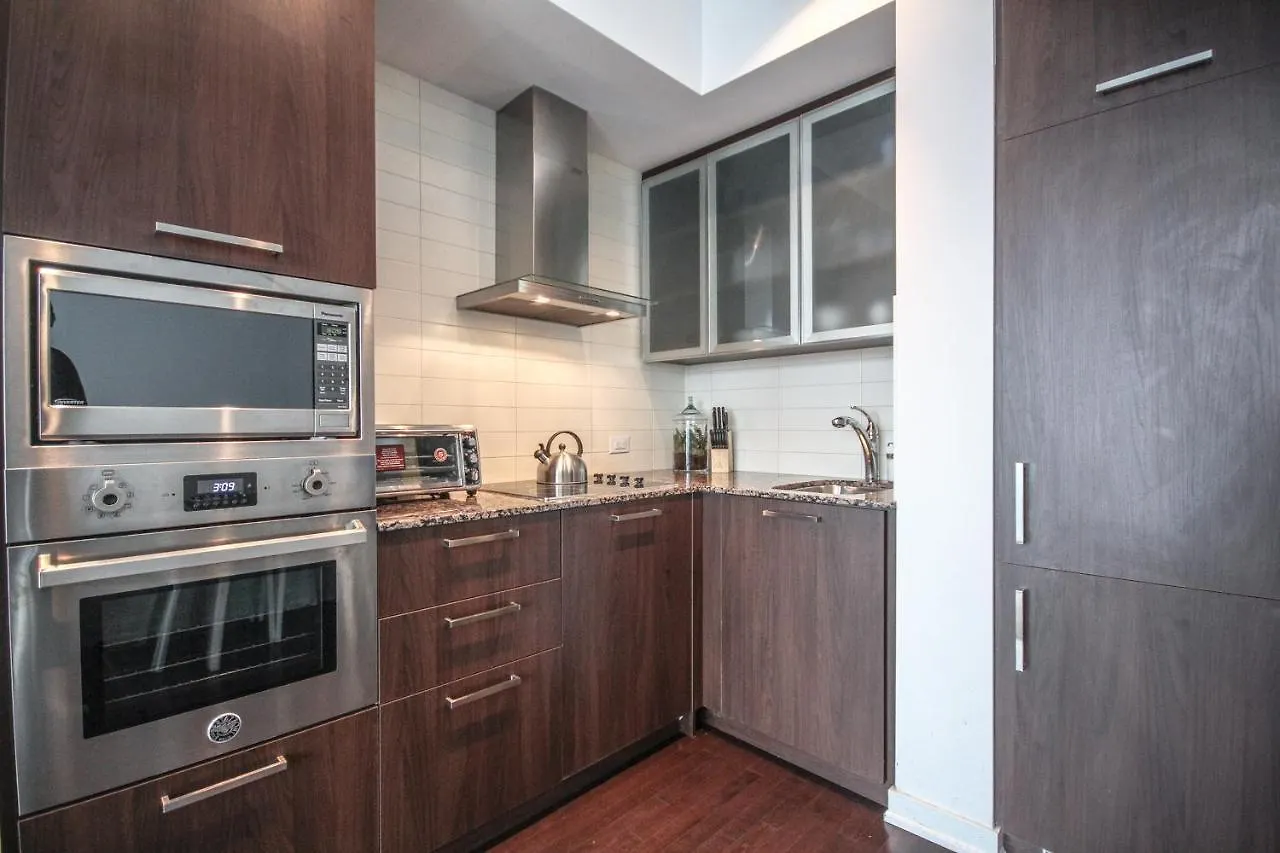 Hotel York Suites Toronto