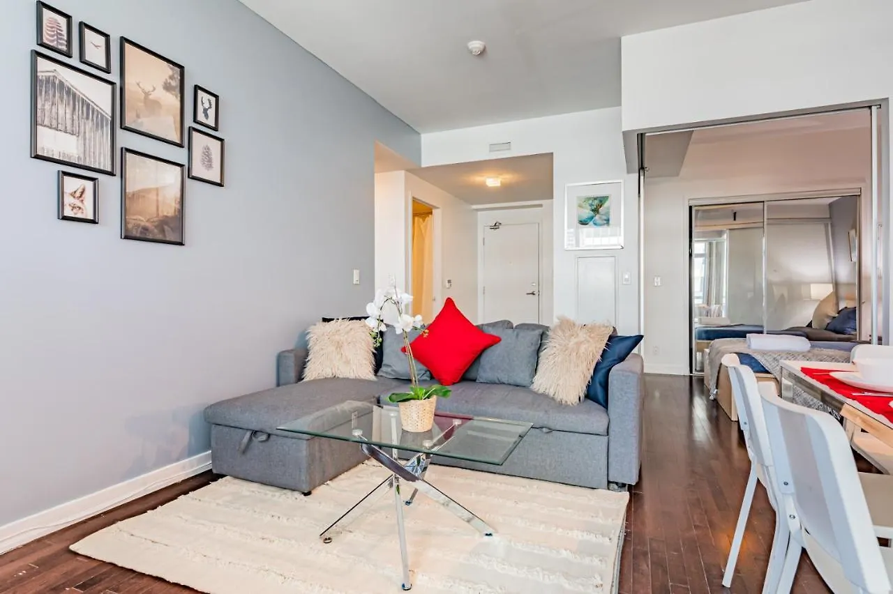 **** ホテル York Suites トロント カナダ