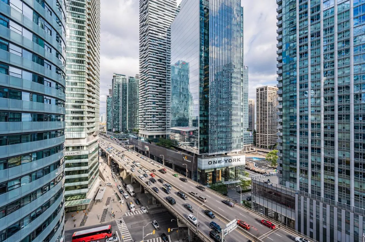 York Suites トロント 4*,  カナダ