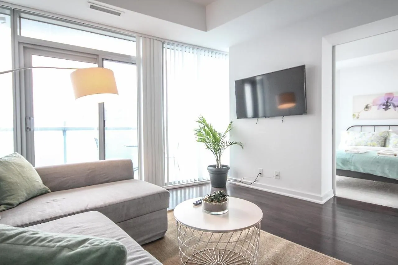 York Suites トロント カナダ