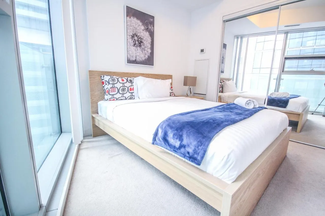 York Suites Toronto 4*,  Kanada