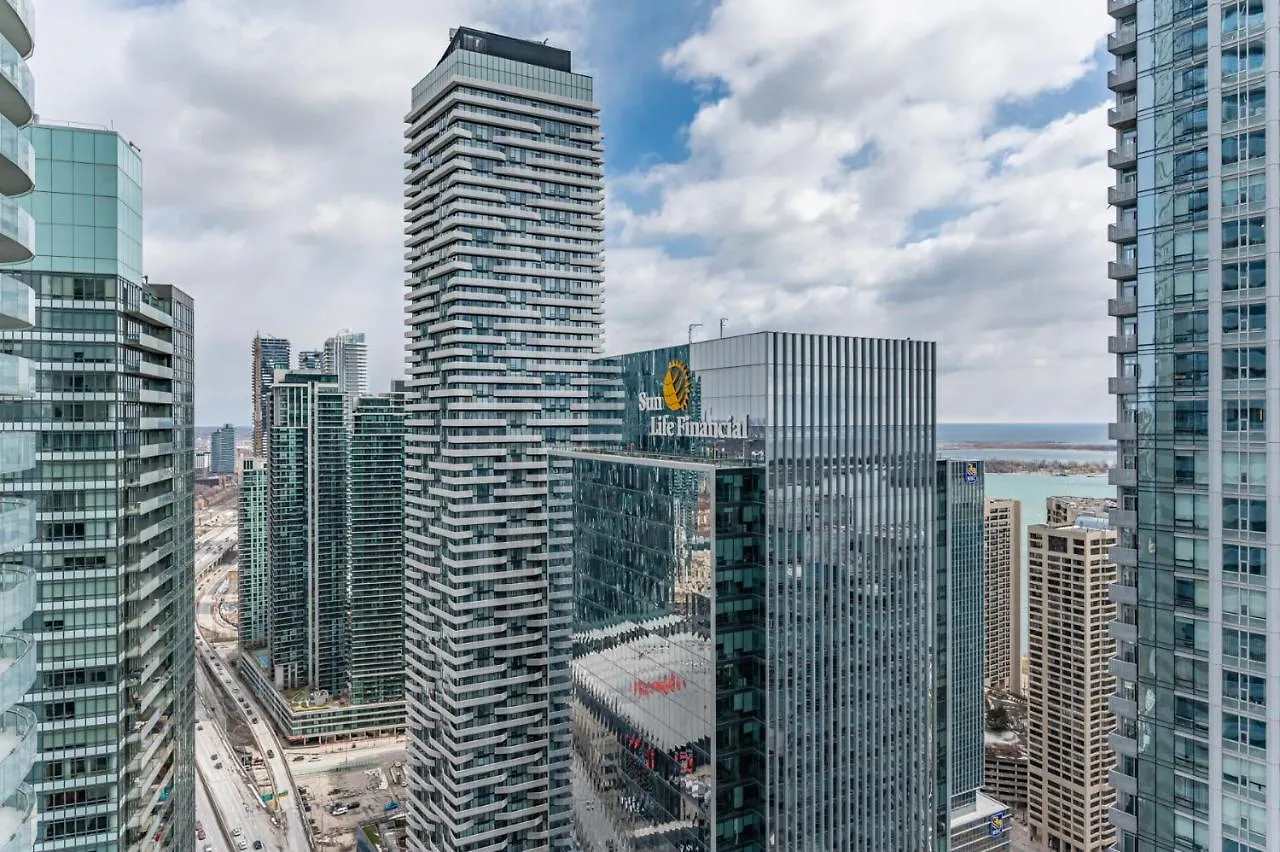 **** Hotel York Suites Toronto Kanada