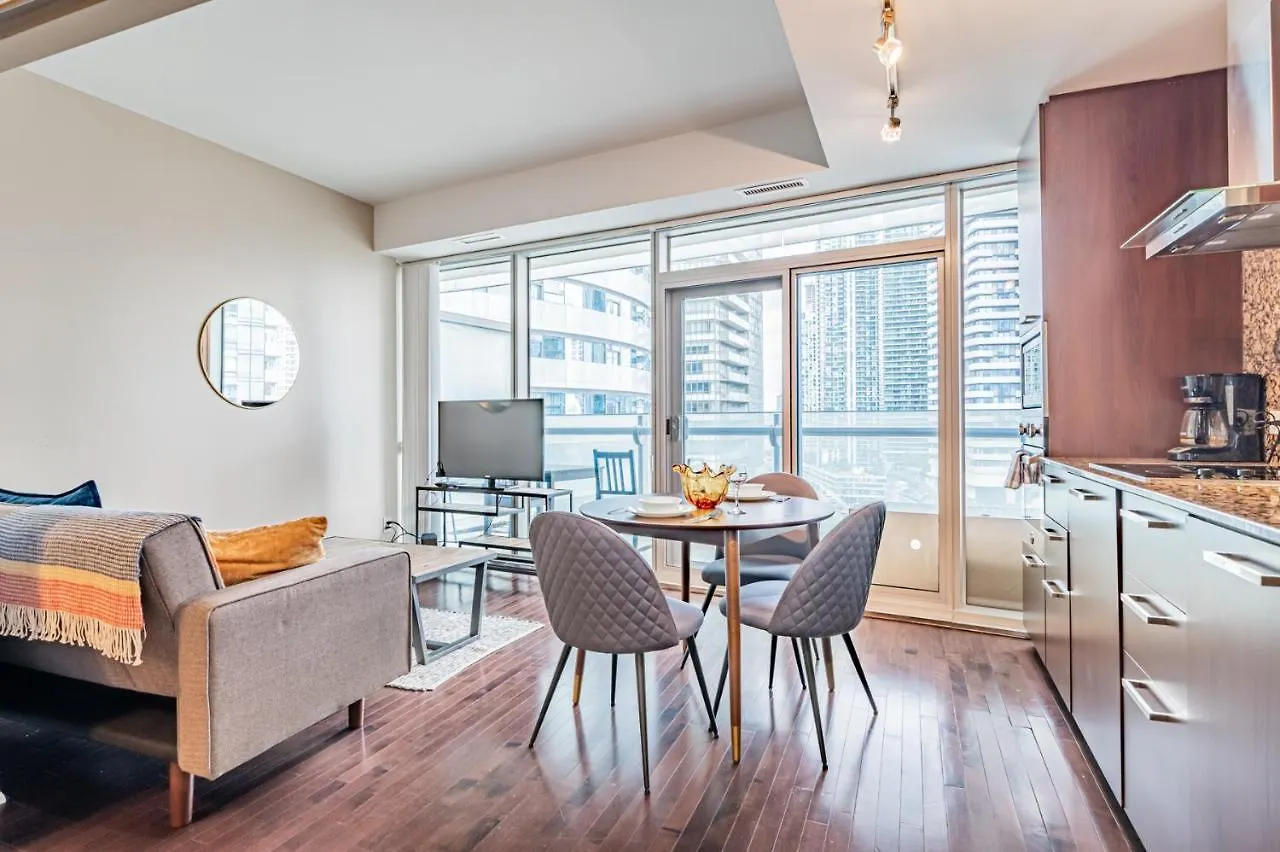 York Suites Toronto Hotel