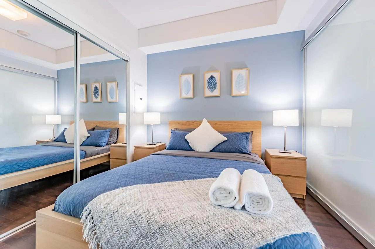 **** Hotel York Suites Toronto Canada